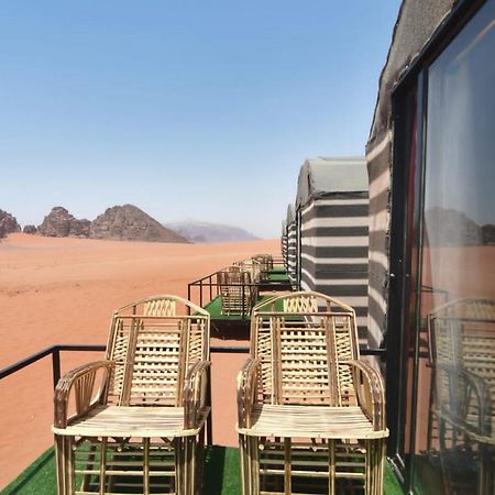 Bedouin desert camp Wadi Rum Extérieur photo