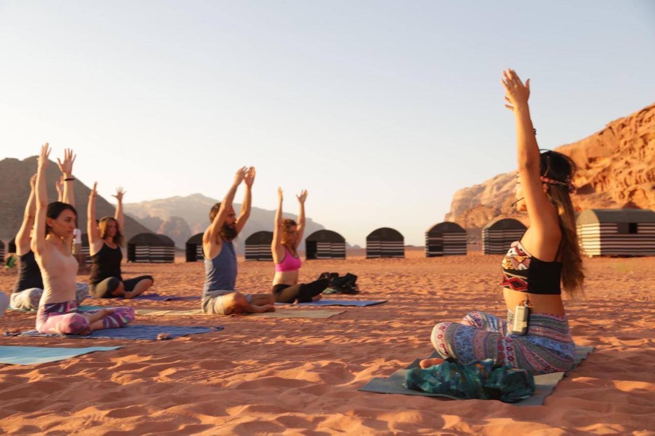 Bedouin desert camp Wadi Rum Extérieur photo