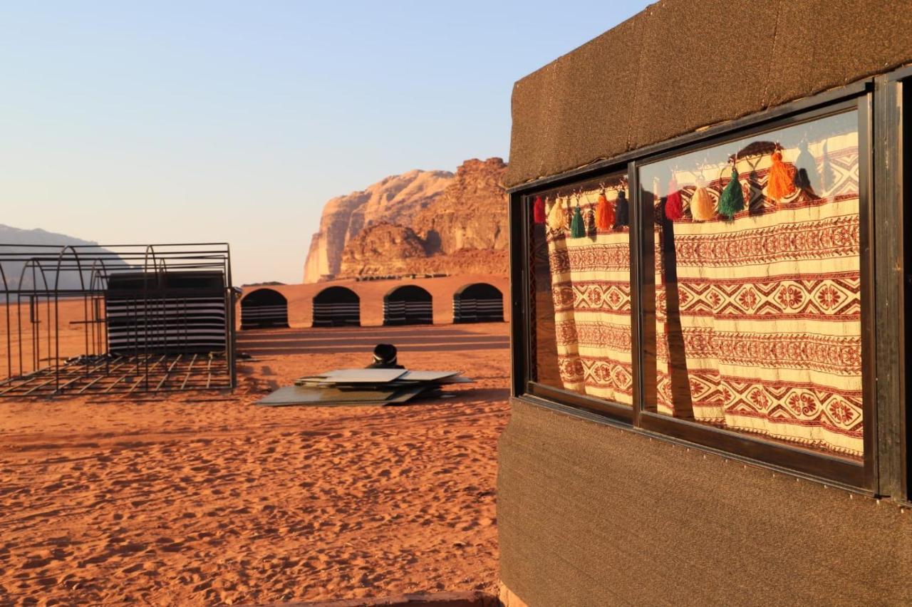 Bedouin desert camp Wadi Rum Extérieur photo