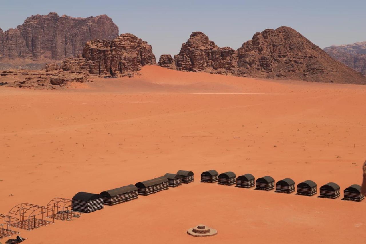Bedouin desert camp Wadi Rum Extérieur photo