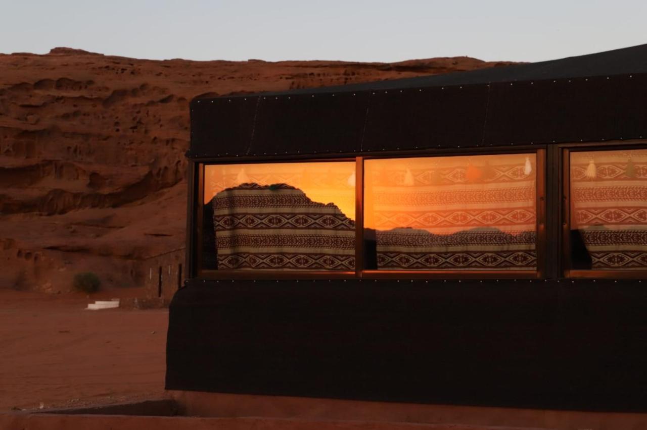 Bedouin desert camp Wadi Rum Extérieur photo