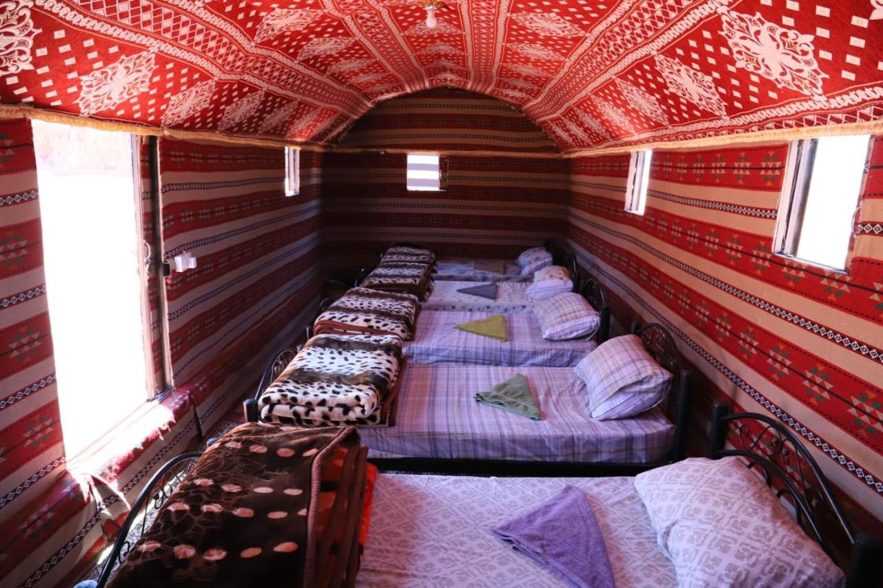 Bedouin desert camp Wadi Rum Extérieur photo