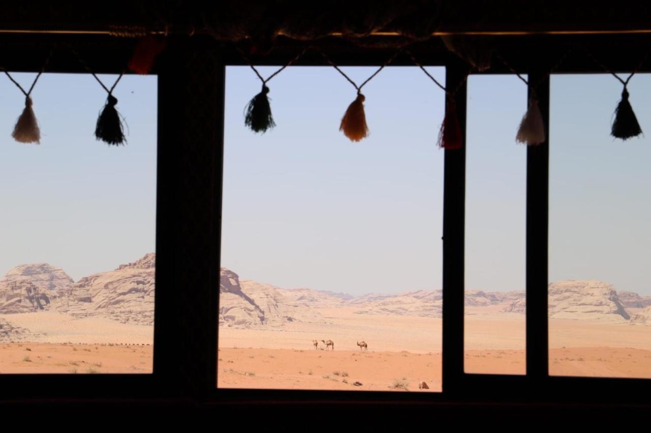 Bedouin desert camp Wadi Rum Extérieur photo