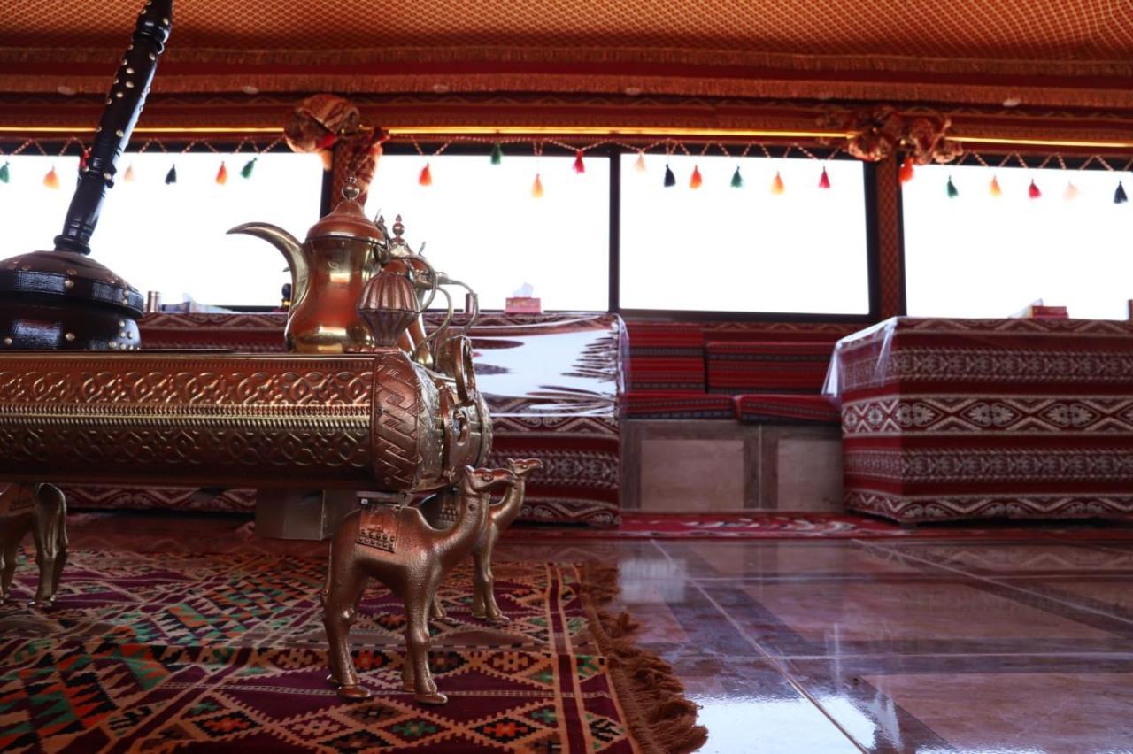 Bedouin desert camp Wadi Rum Extérieur photo
