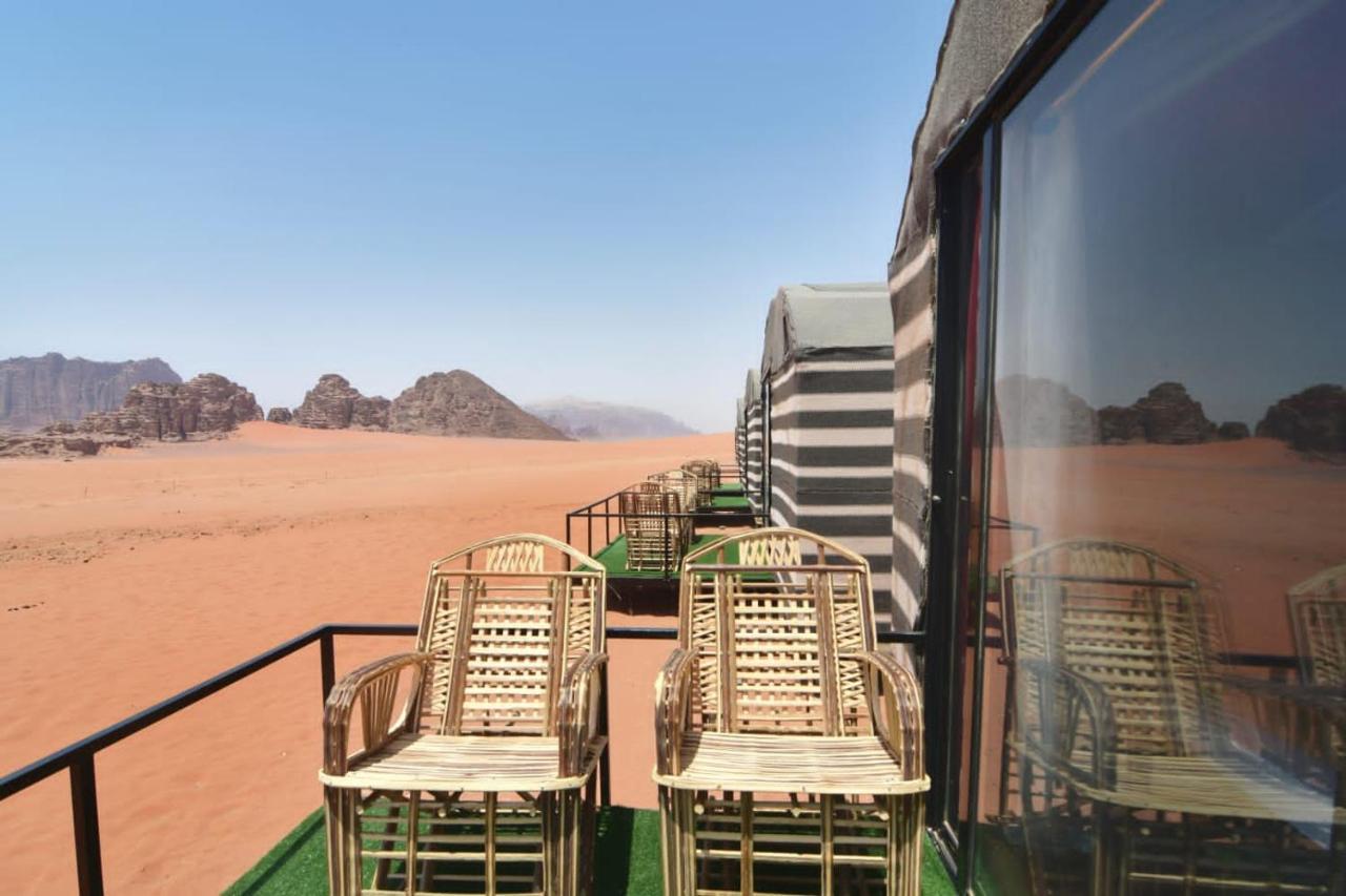 Bedouin desert camp Wadi Rum Extérieur photo