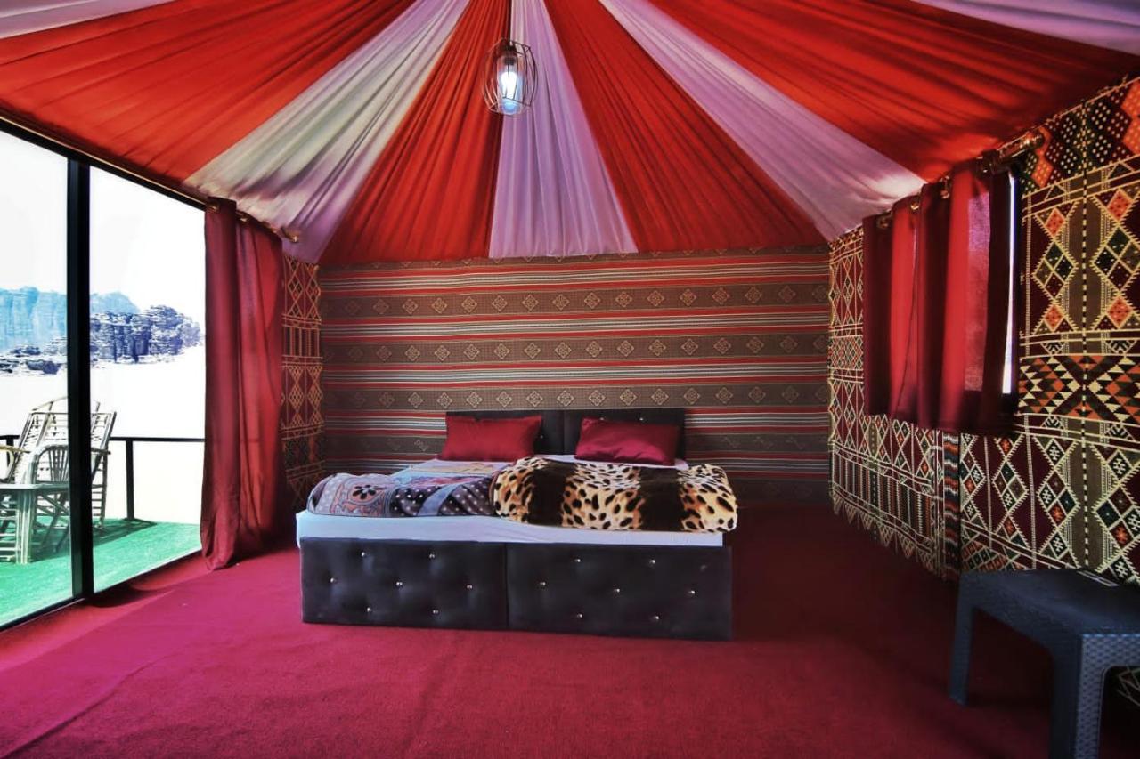 Bedouin desert camp Wadi Rum Extérieur photo