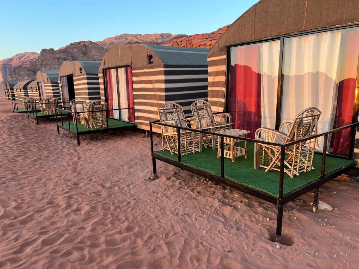 Bedouin desert camp Wadi Rum Extérieur photo